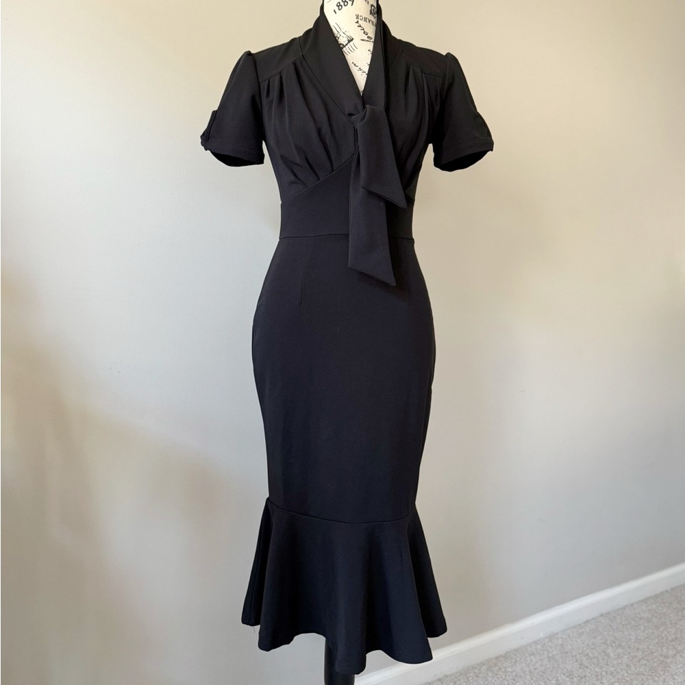 Unique Vintage 1940s inspired black wiggle dress, small US 4